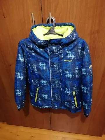 продам зимний костюм на мальчика