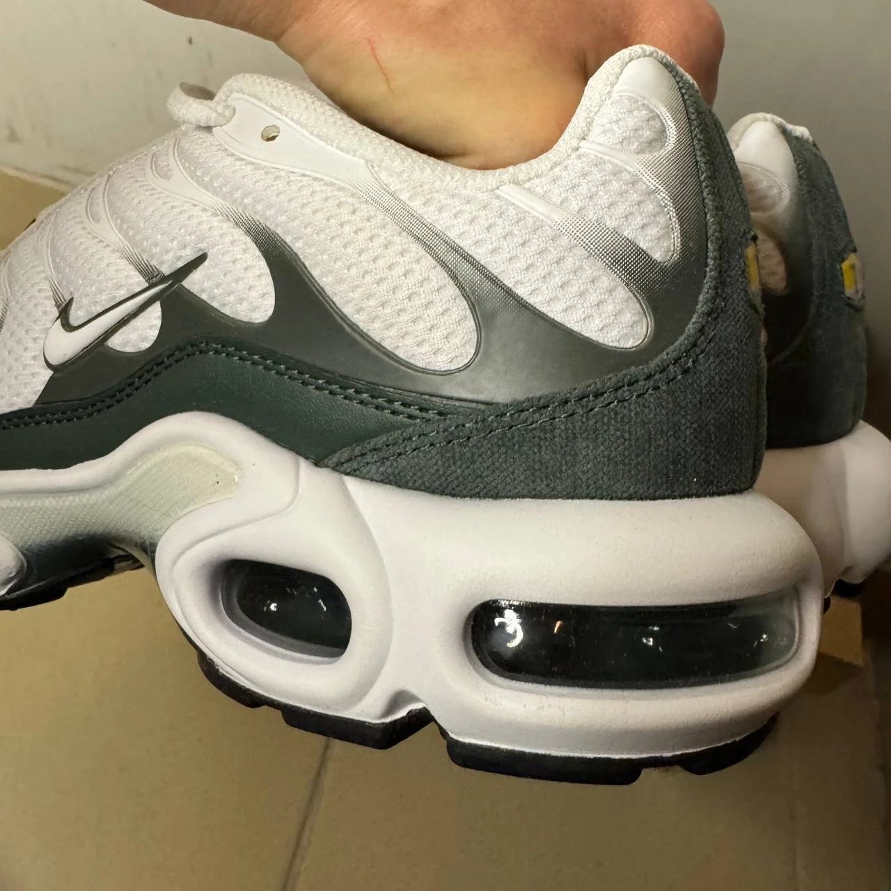 Кроссовки Nike air max tn plus размер 43 оригинал - миниатюра 5