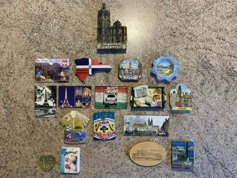 Магниты в коллекцию (разные страны)