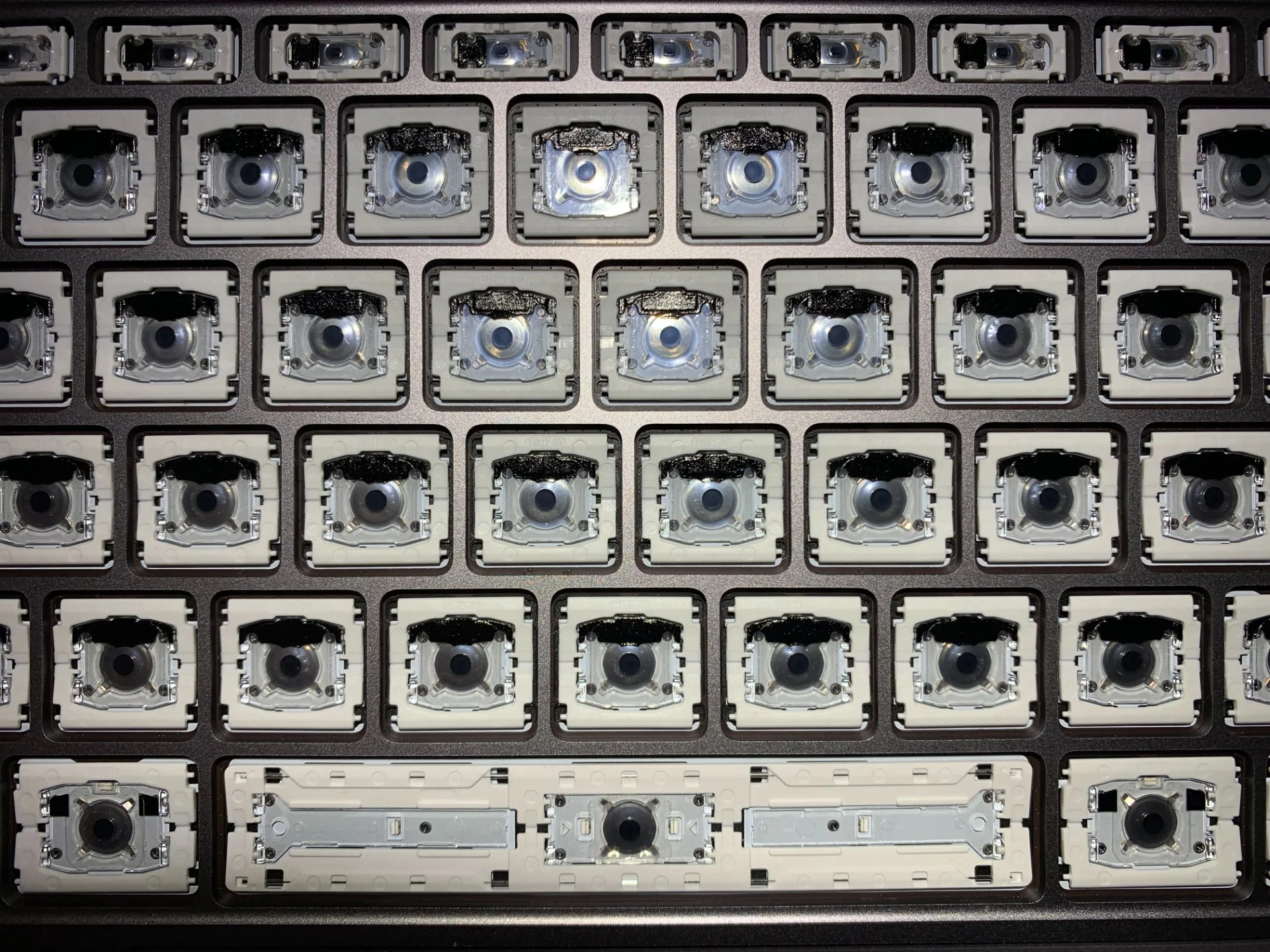Оригинальные клавиши MacBook Pro A1706/A1707/A1708 - миниатюра 7