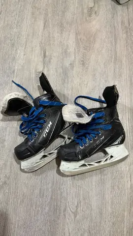 Коньки хоккейные детские CCM Tacks 9060 31 размер