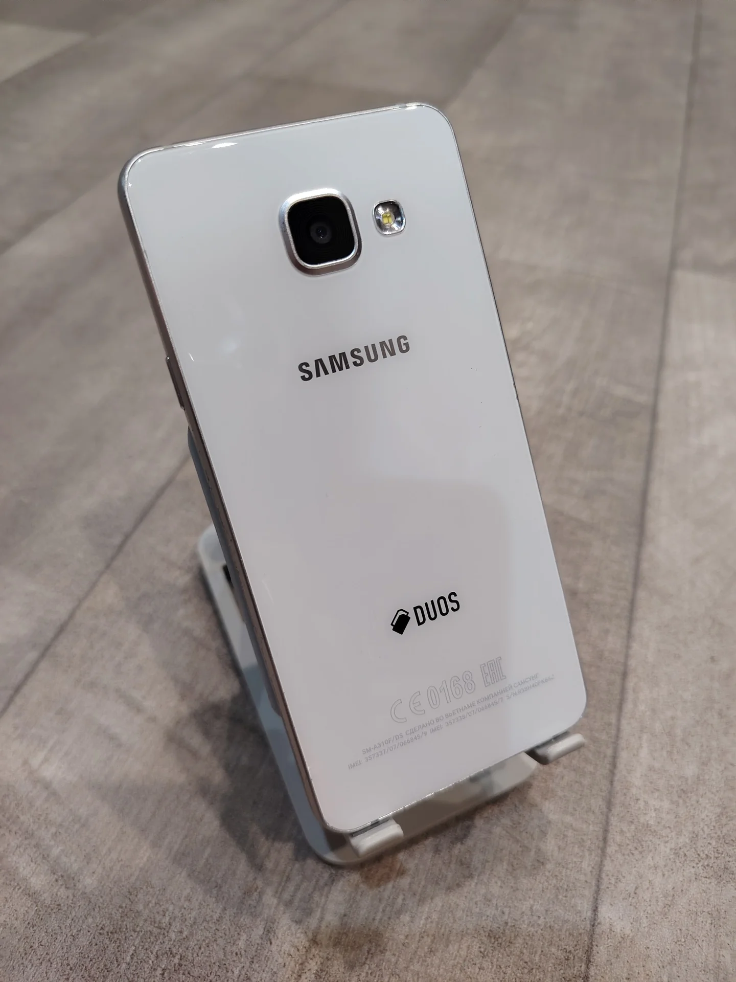 Samsung Galaxy A3 (2016) - миниатюра 2