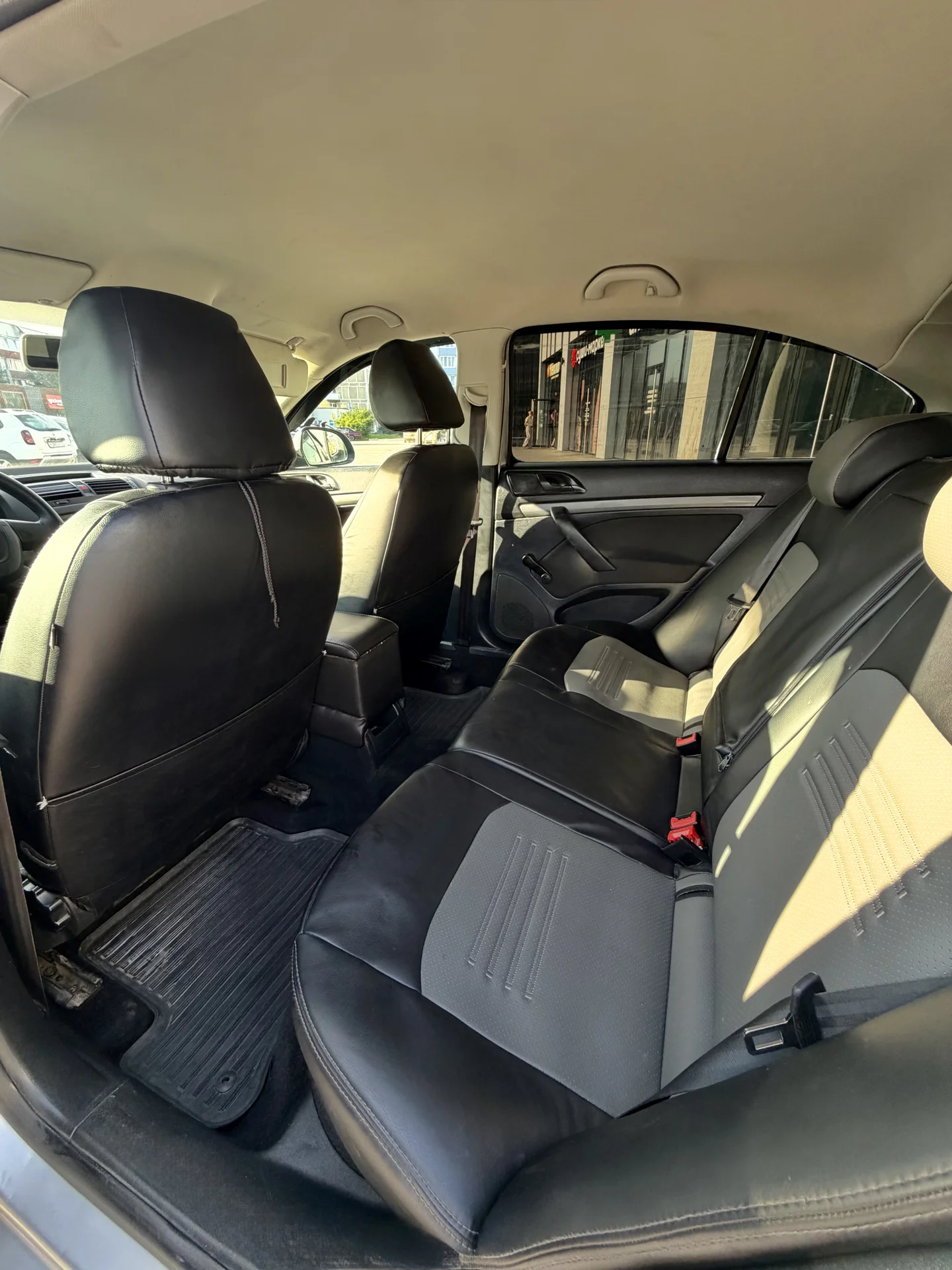 Skoda Octavia - миниатюра 7
