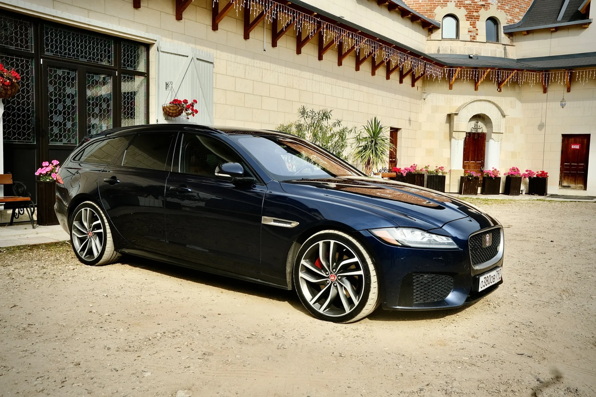Jaguar XF-S Sportbrake - миниатюра 3