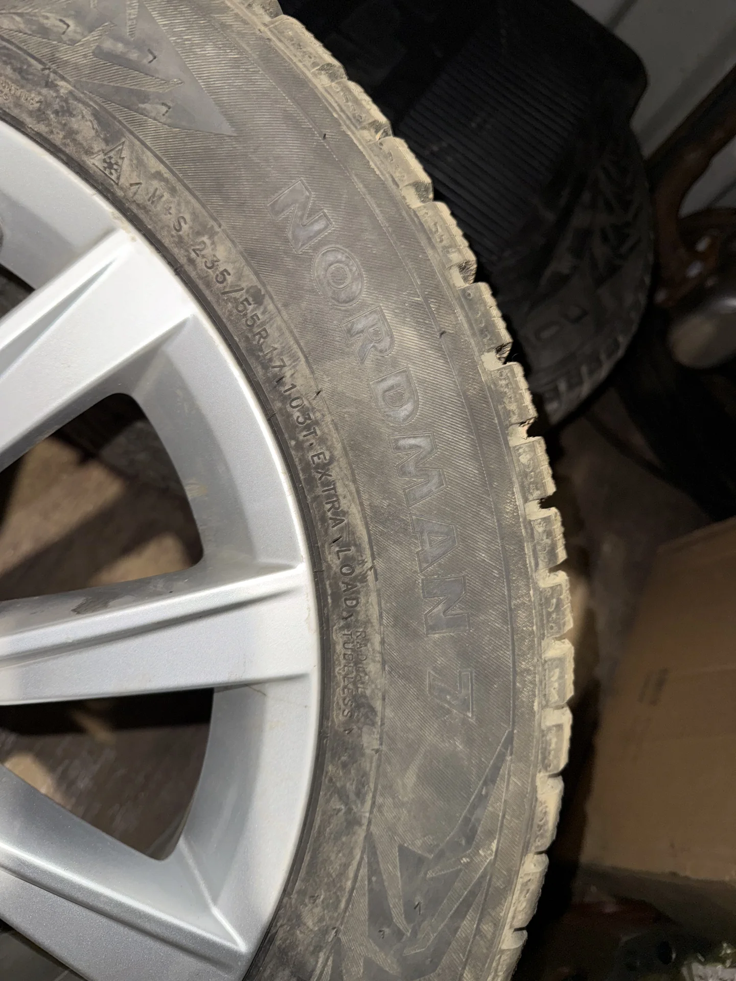 колеса зимние 235/55 r17 5.112 - миниатюра 2