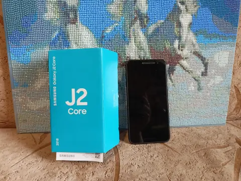 Телефон Samsung j2