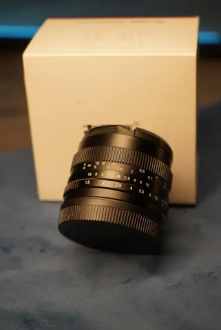 Объектив 7Artisans 50mm f/1.8 Sony E