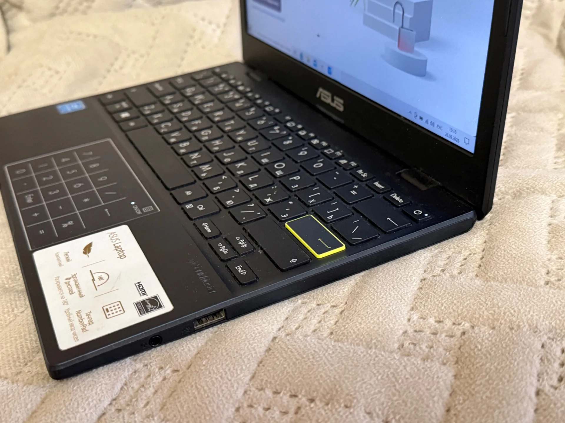 Ноутбук asus e210m - миниатюра 4