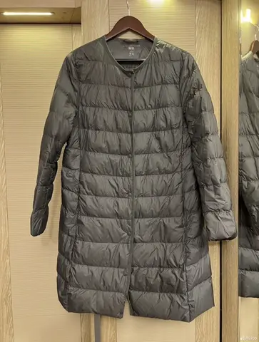 Uniqlo женское пальто пух размер L