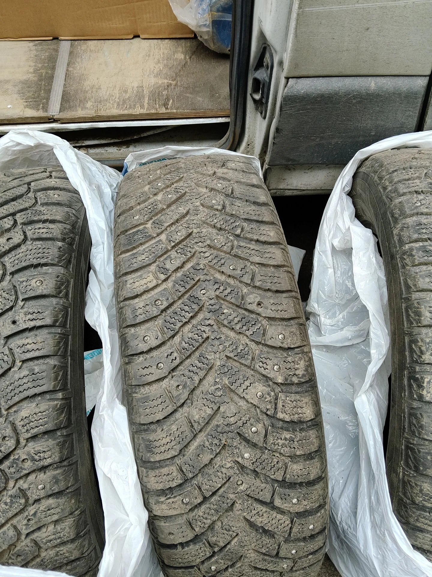 Зимние шины Toyo 185/65 r15 - миниатюра 2