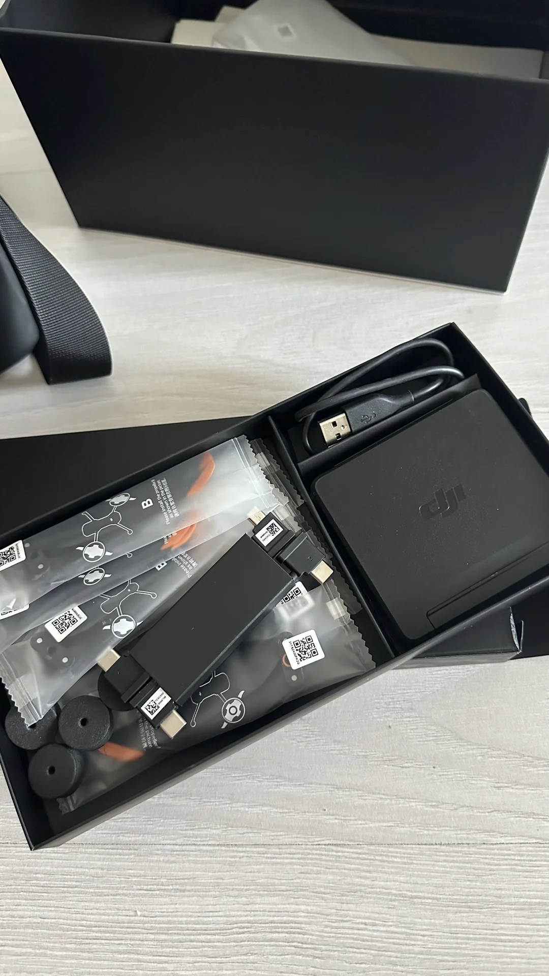 Квадрокоптер DJI mavic air 2s fly more combo дрон - миниатюра 3