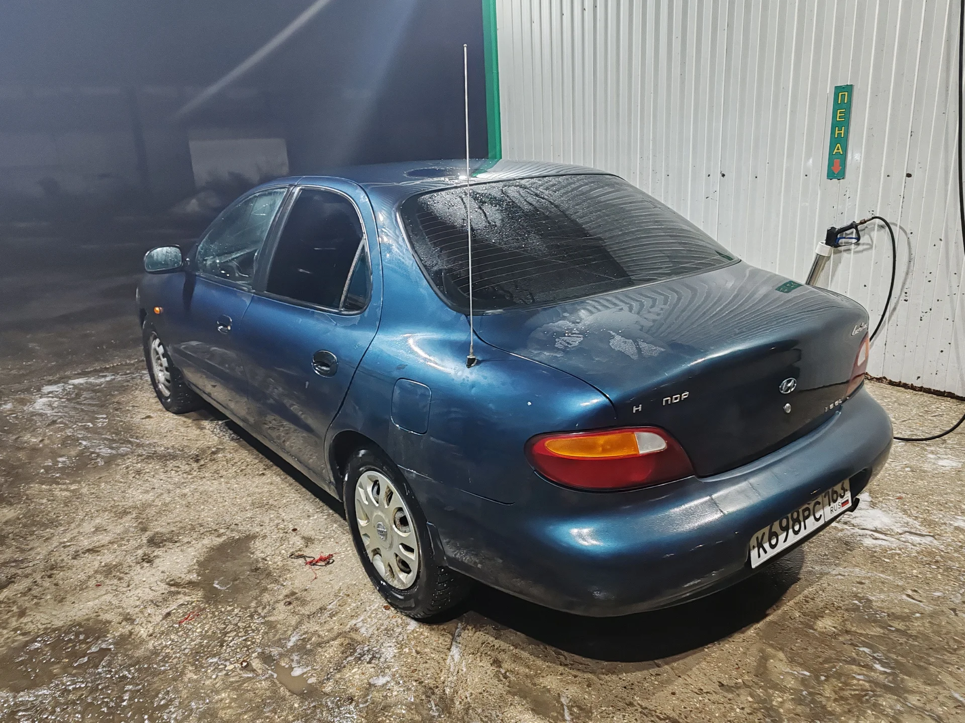 Автомобиль Hyundai Lantra - миниатюра 6