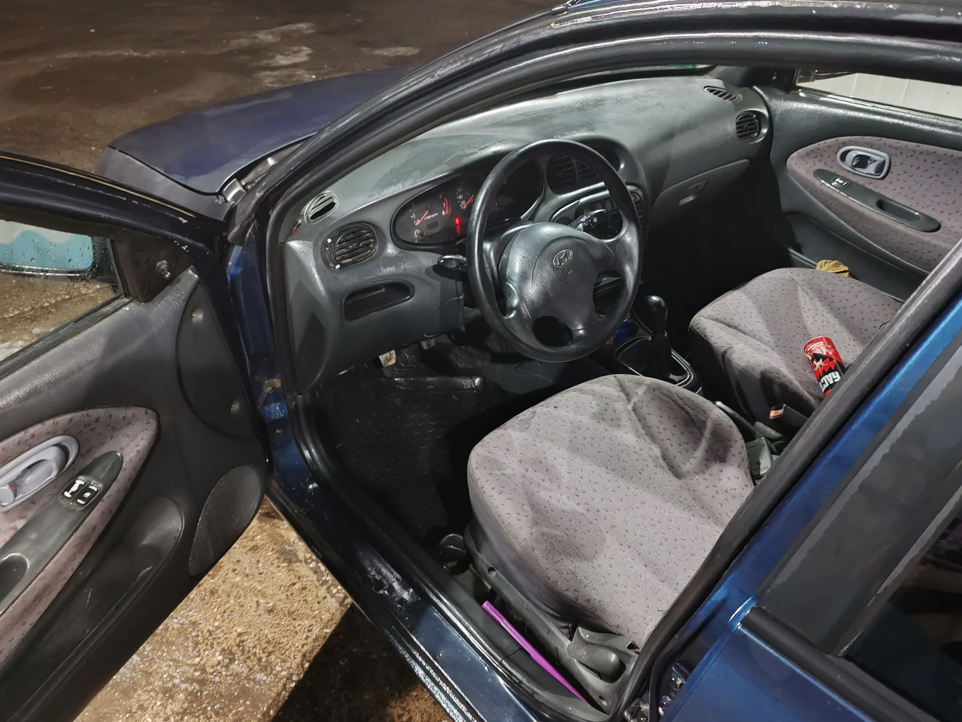 Автомобиль Hyundai Lantra - миниатюра 8