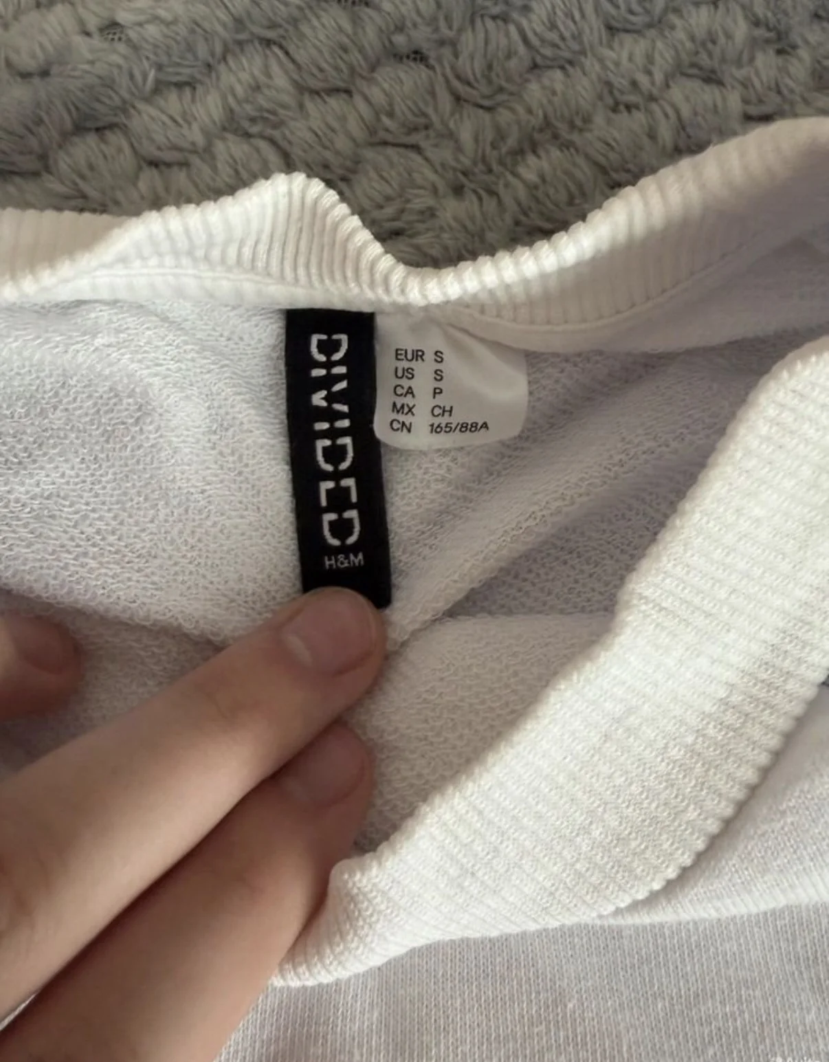 Свитшот женский H&M - миниатюра 3