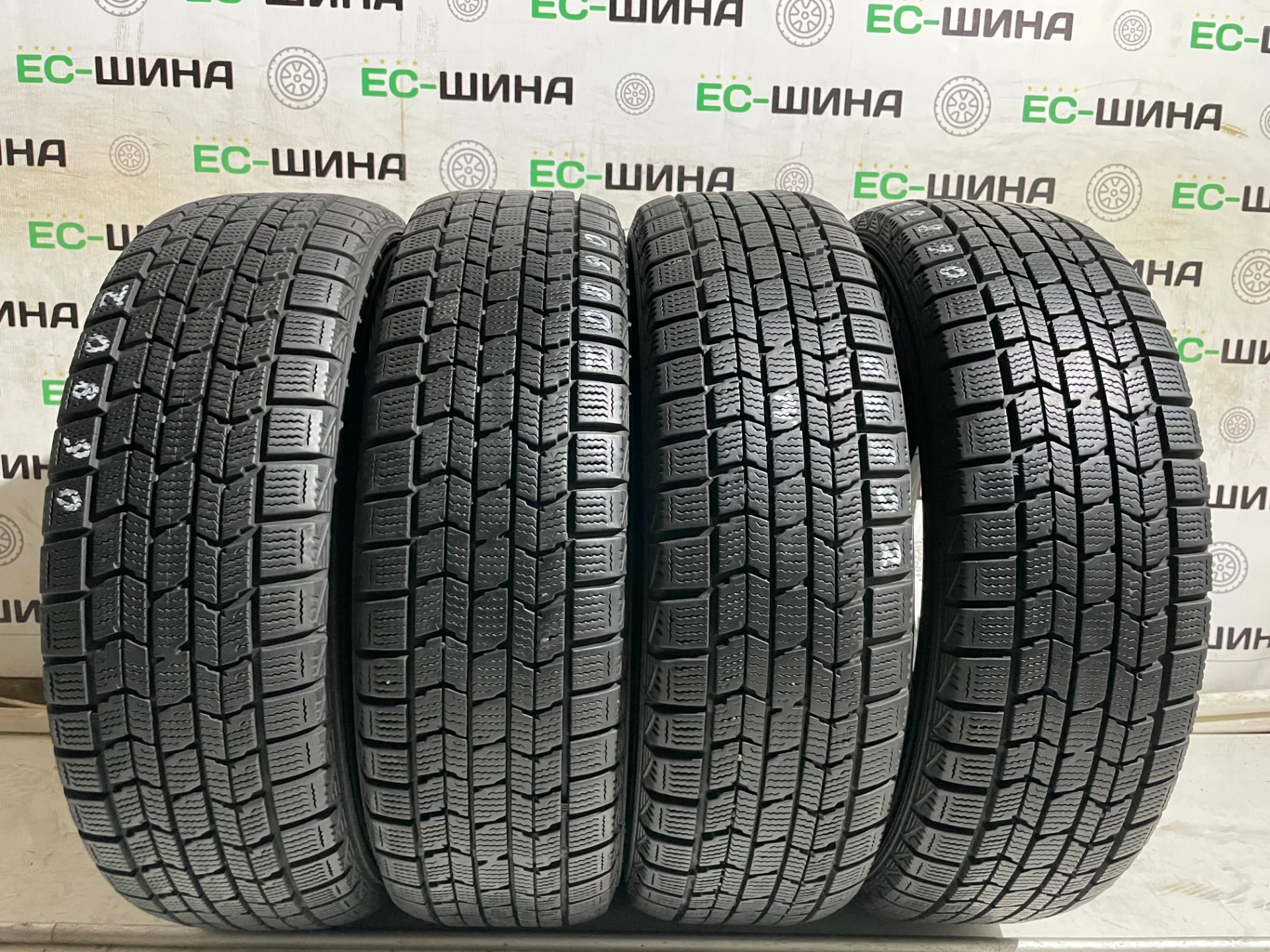 Комплект шин б/у 175 65 14 Dunlop без пробега по РФ - изображение 1