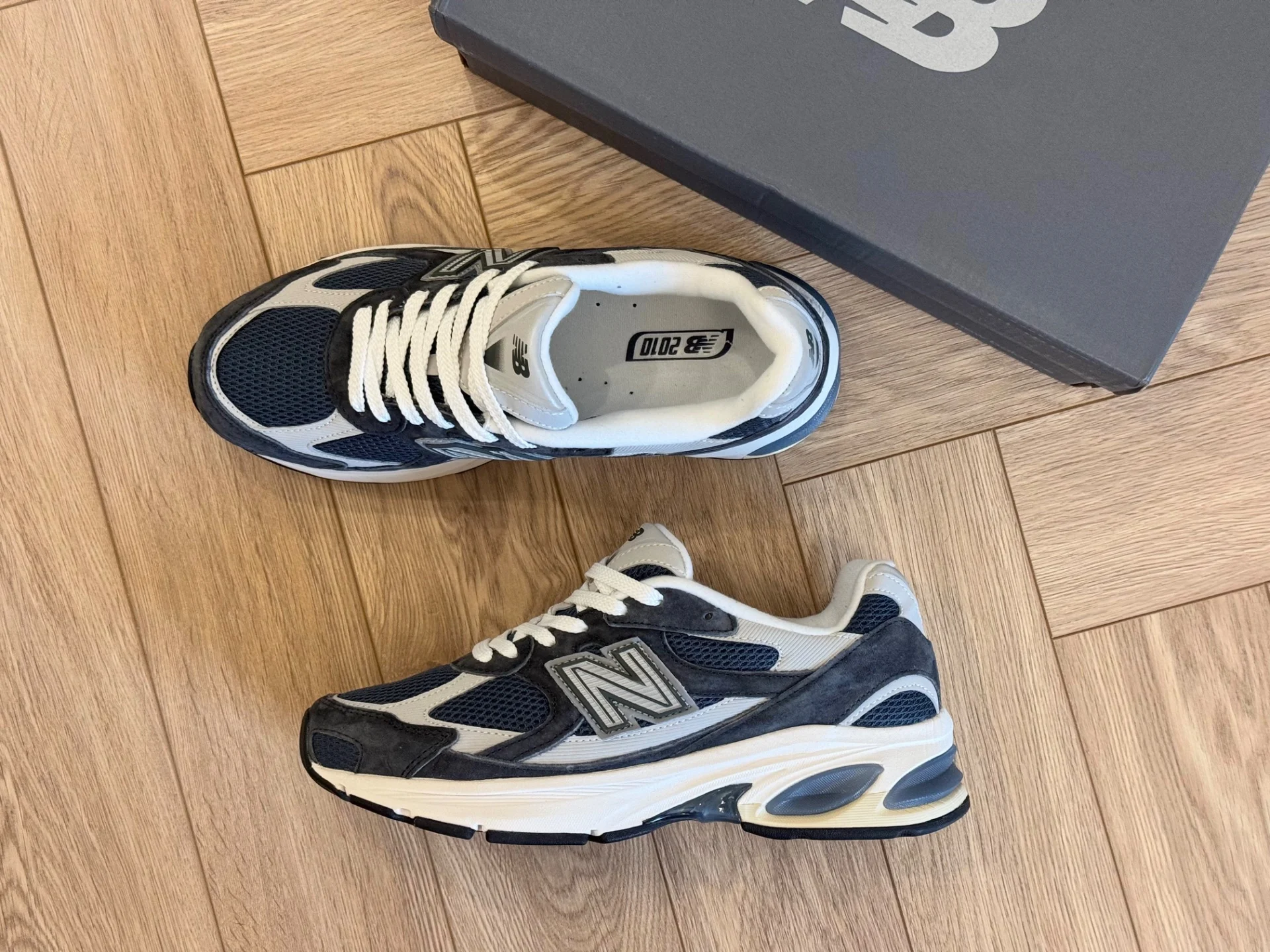 Кроссовки New Balance 2010 - миниатюра 6