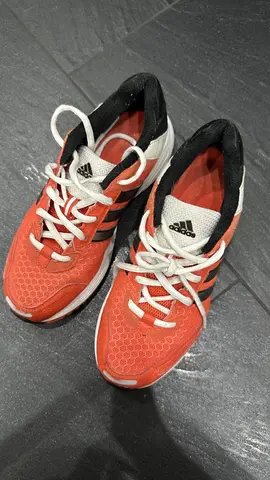 кроссовки adidas