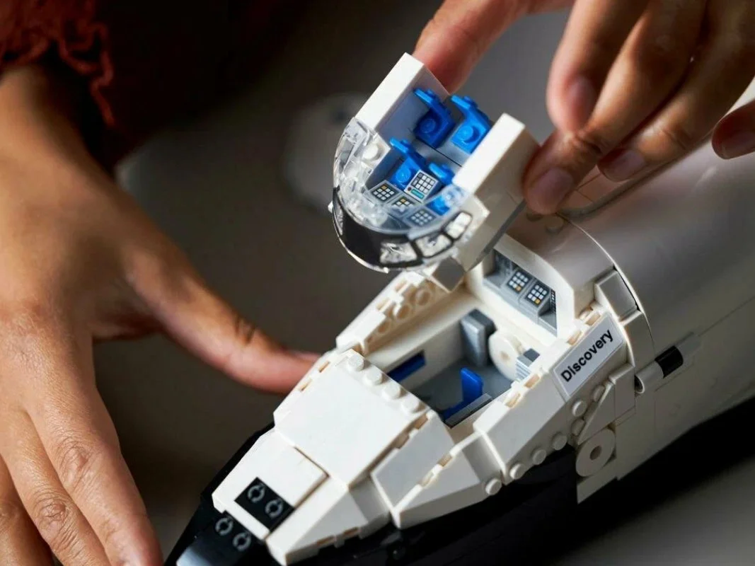 Конструктор lego Creator Expert 10283 Космический shuttle - миниатюра 3