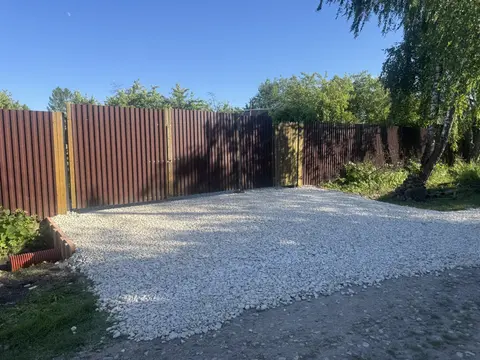 Заезд на участок с парковкой