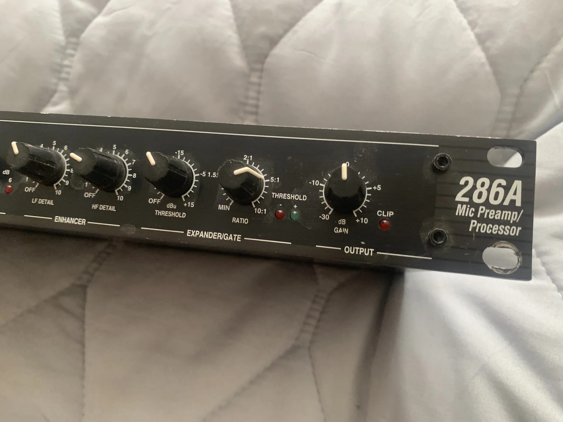 DBX 286A mic preamp/processor - миниатюра 3