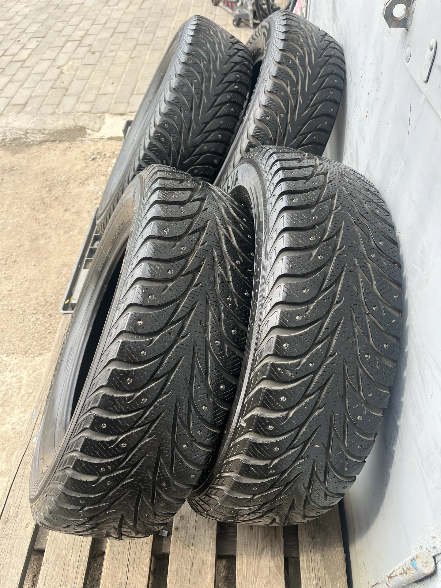 Шины Yokohama Ice Guard IG35 225/65 R17 - миниатюра 2