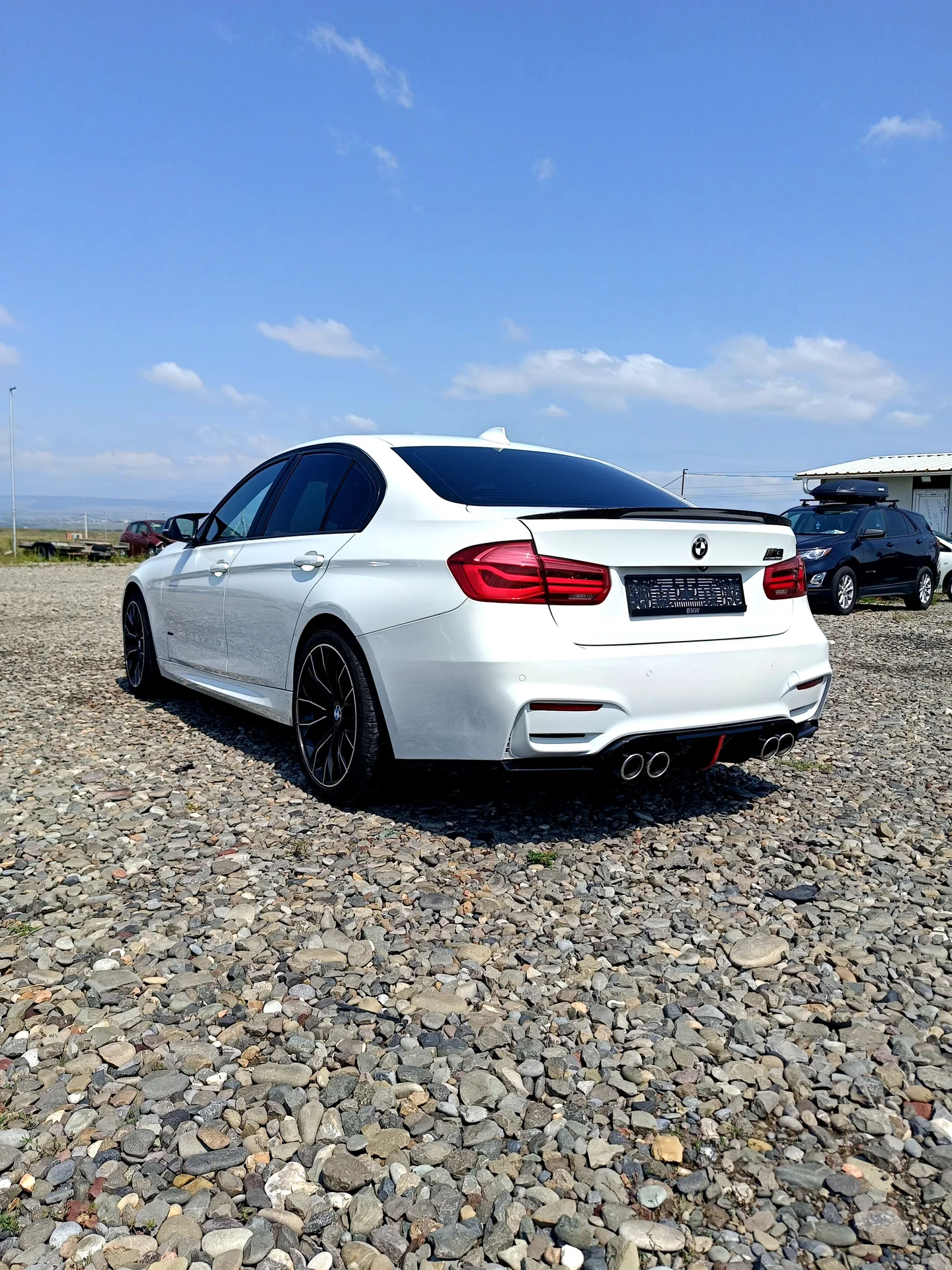 BMW 318i - миниатюра 3