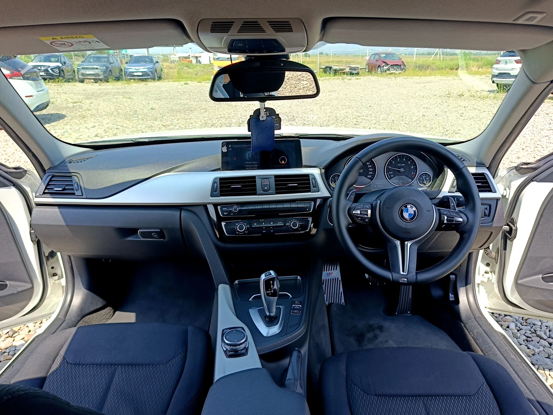 BMW 318i - миниатюра 9