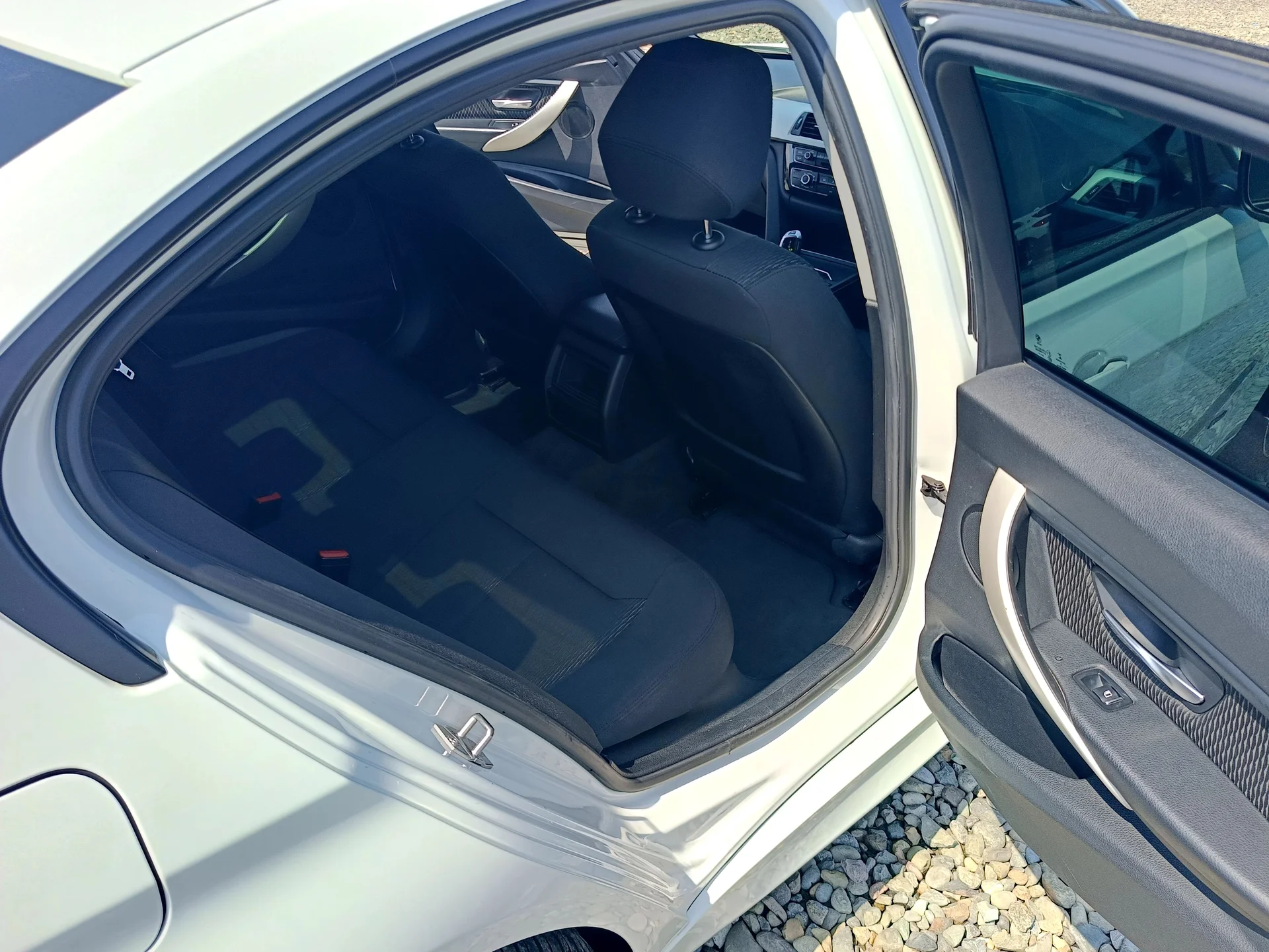 BMW 318i - миниатюра 13