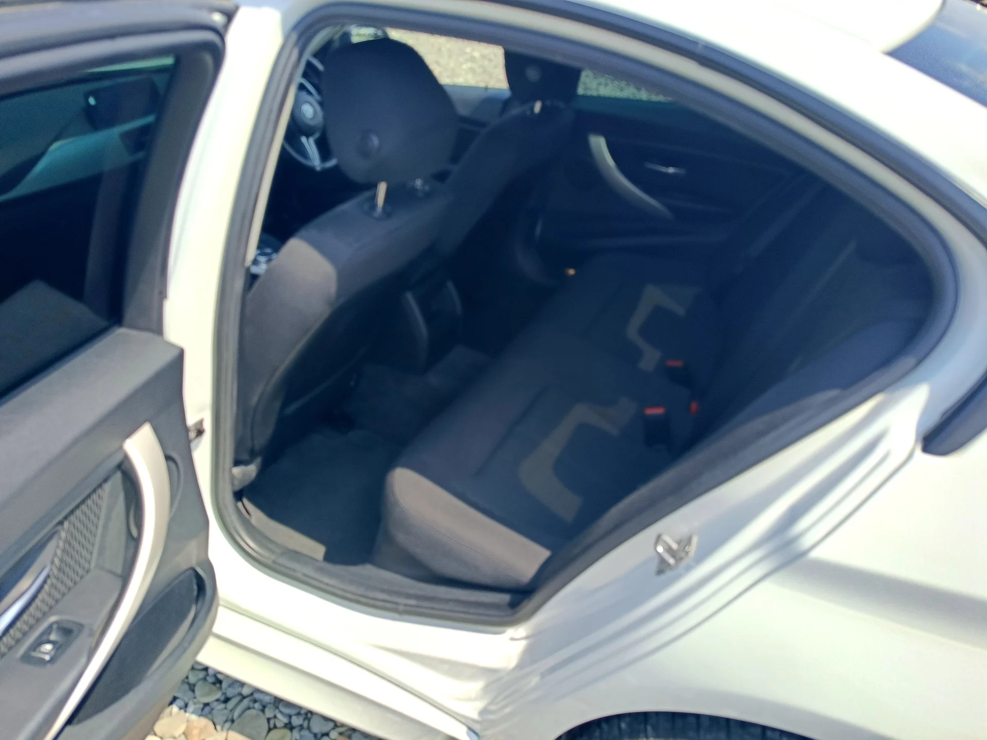 BMW 318i - миниатюра 14