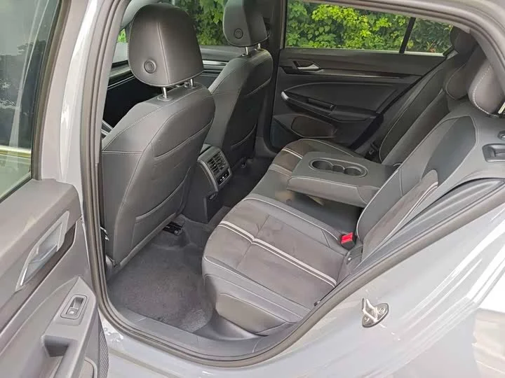Volkswagen Golf - миниатюра 19