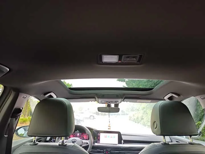 Volkswagen Golf - миниатюра 23