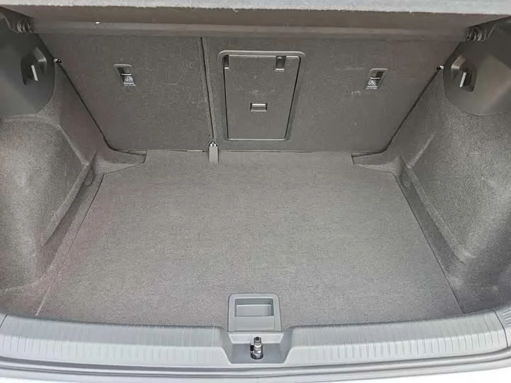 Volkswagen Golf - миниатюра 26