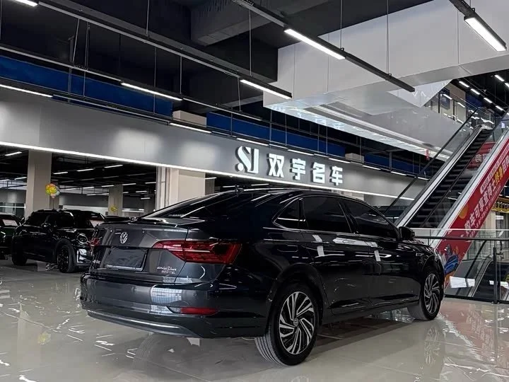 Volkswagen Jetta - миниатюра 7