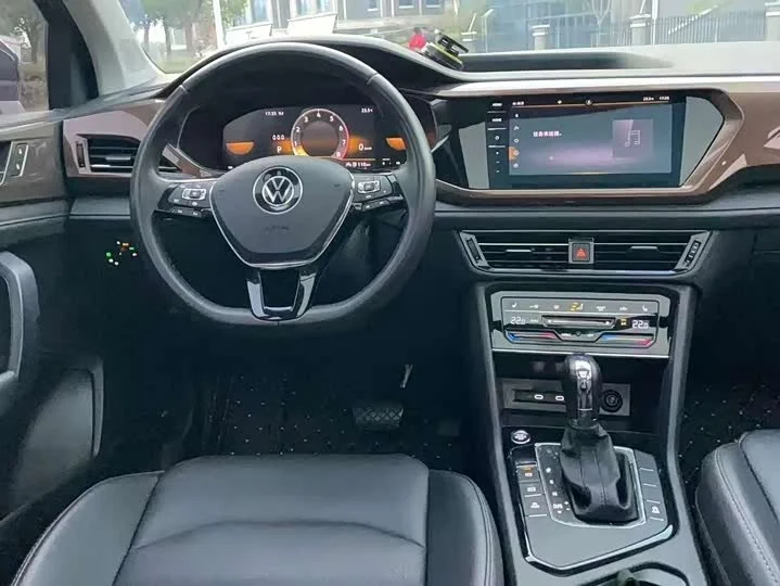 Volkswagen Tharu - миниатюра 8