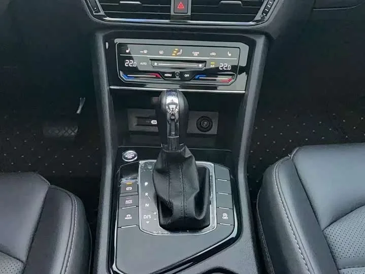 Volkswagen Tharu - миниатюра 10