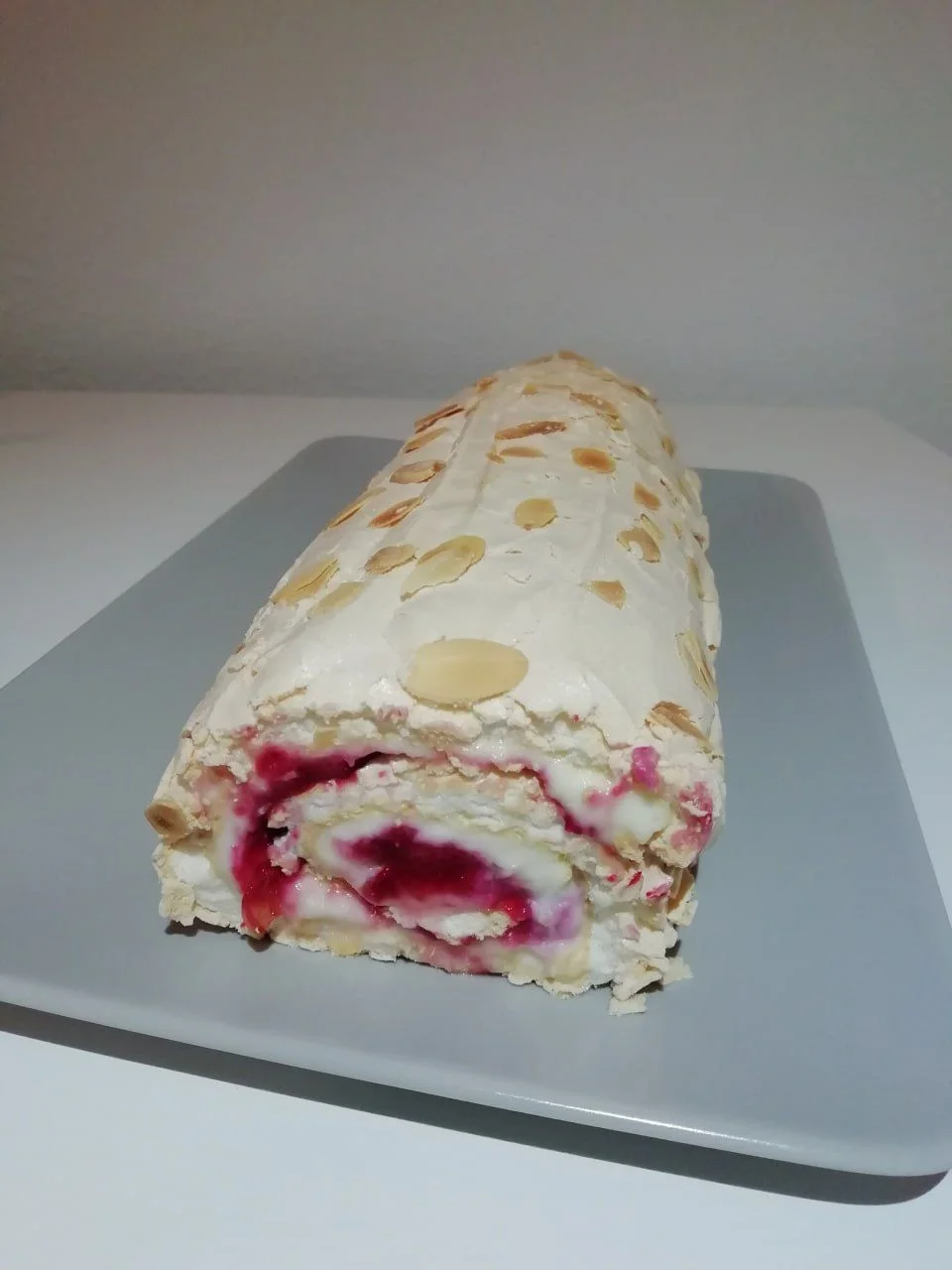 Меренговый рулет - миниатюра 8