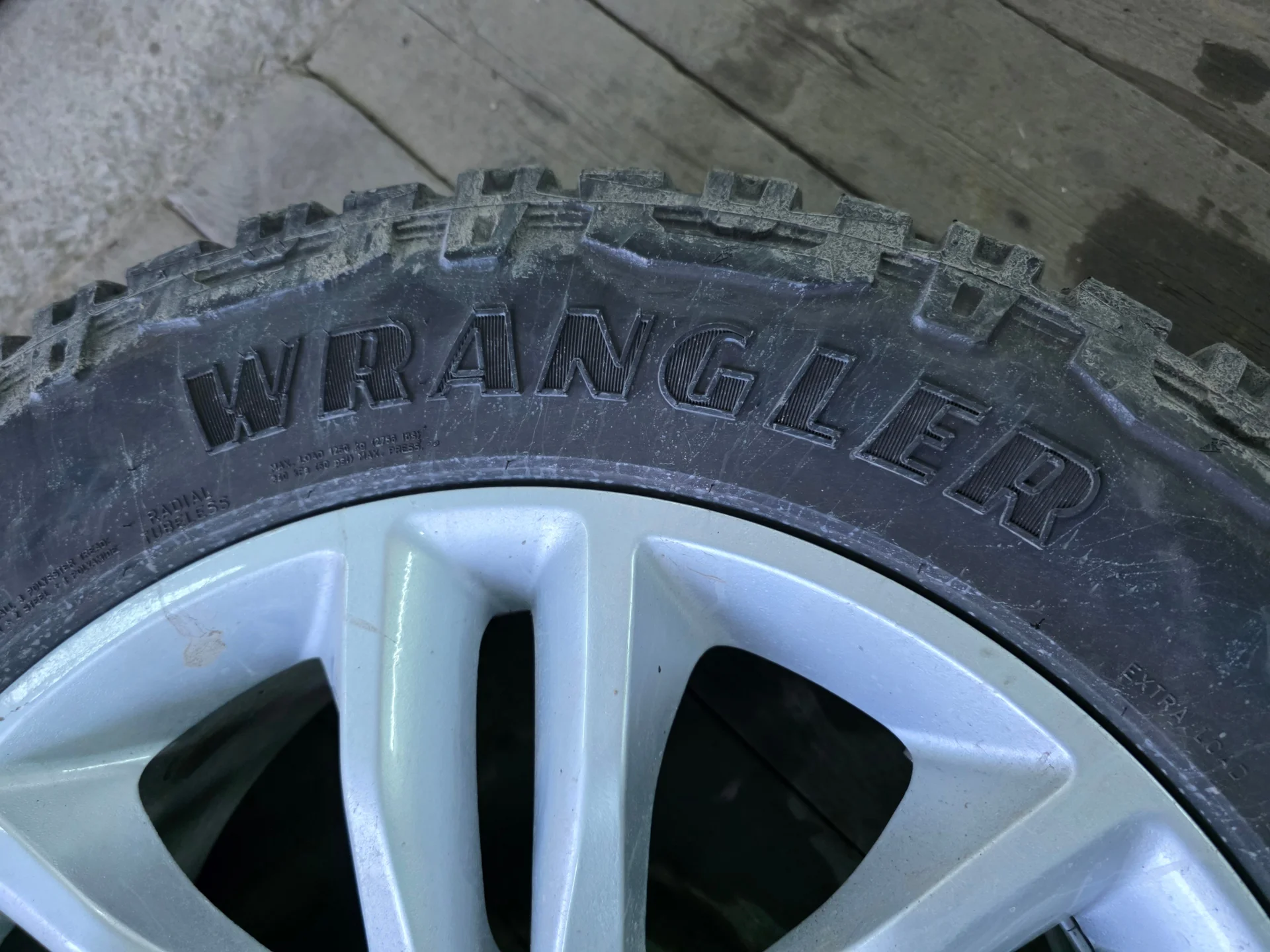 Колёса Goodyear Wrangler DuraTrac RT 275/60 R20 - миниатюра 4