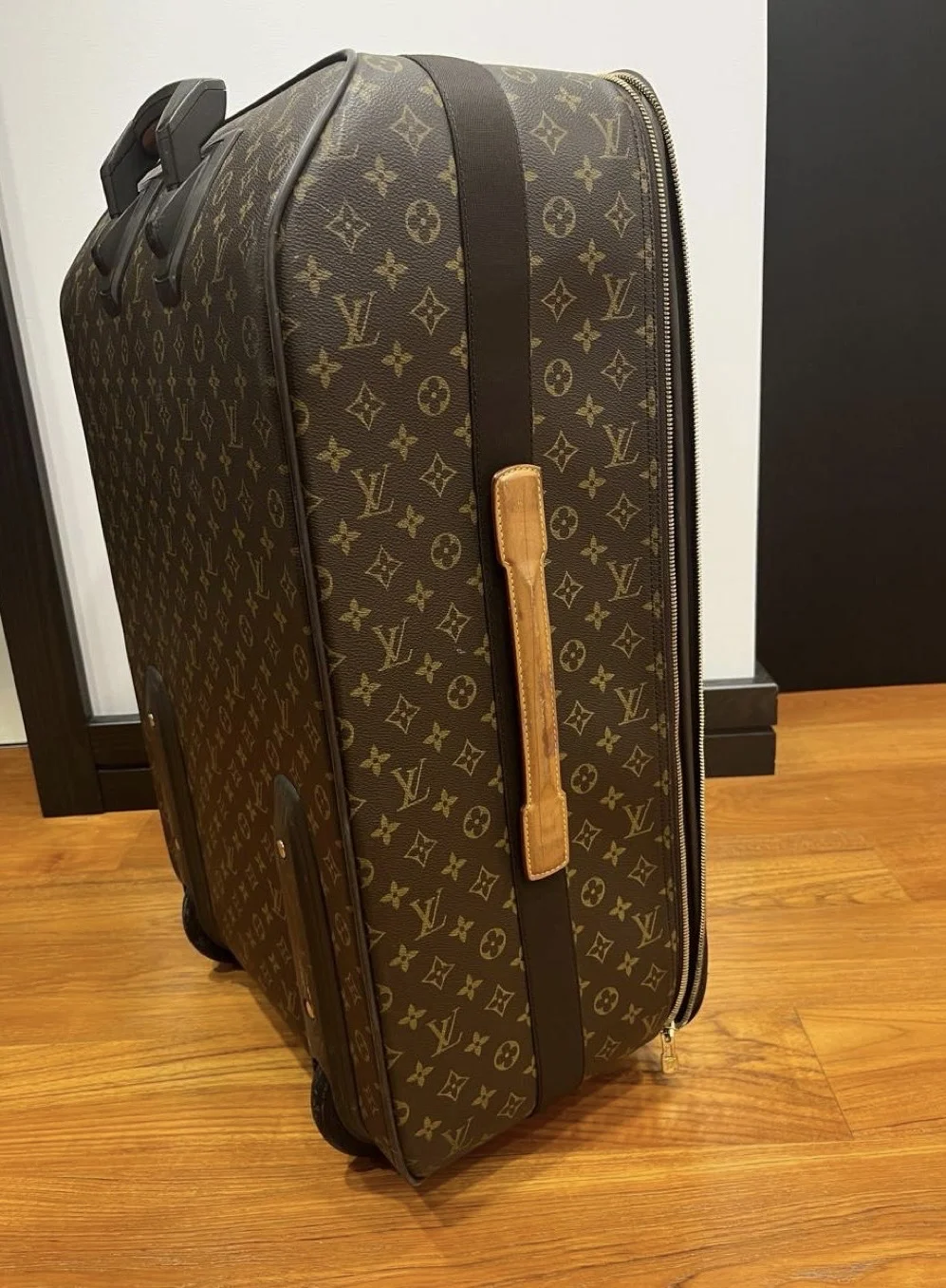 Чемодан Louise Vuitton - миниатюра 6
