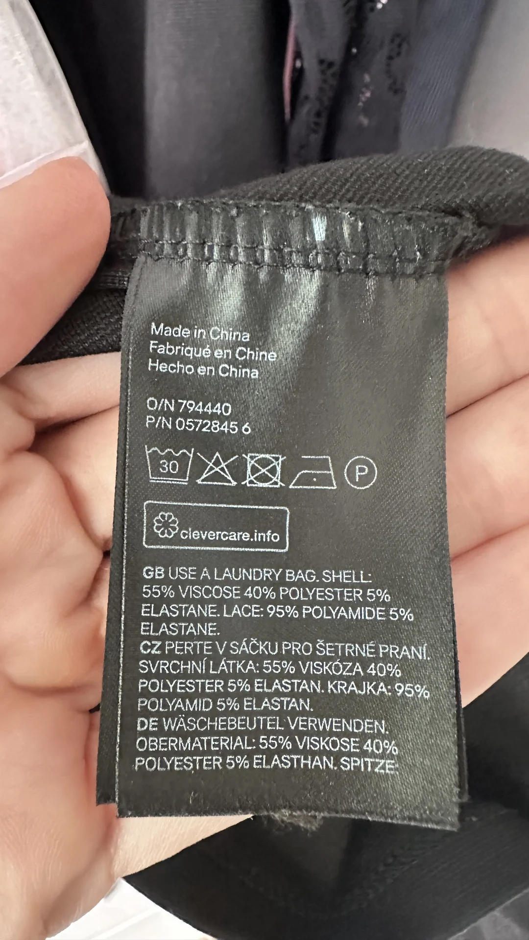 Чёрное платье H&M MAMA с кружевными рукавами, разм - миниатюра 2