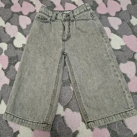 Продам джинсы для девочки 86