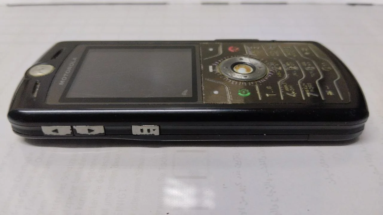 Сотовый телефон из прошлого Motorola L7 - миниатюра 10