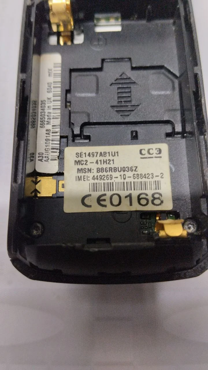 Мобильный телефон из прошлого Motorola t180 - миниатюра 6