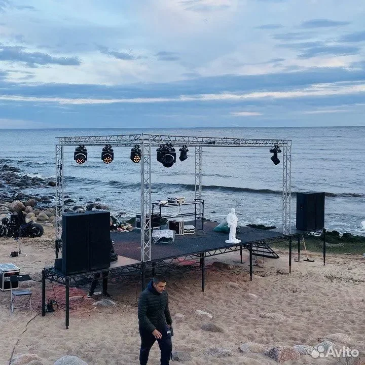 Аренда сцены, LED-экранов, свет, звук и другое - миниатюра 7