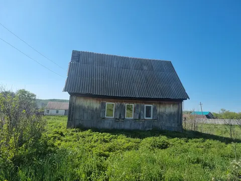 Дом с земельным участком
