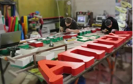 Вывеска под ключ + монтаж - миниатюра 10