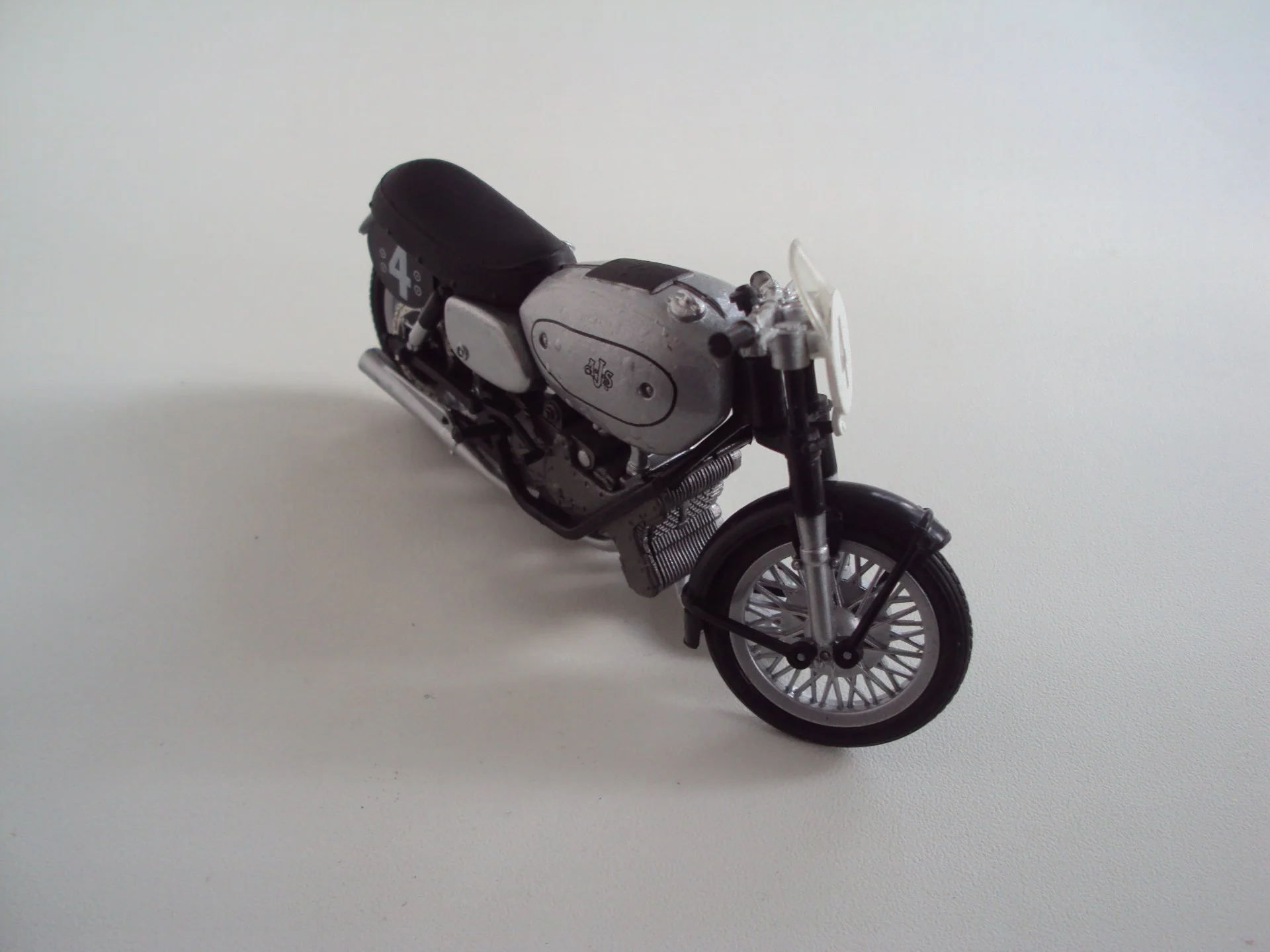 Мотоцикл E90 500cc World Champion 1949 - миниатюра 3