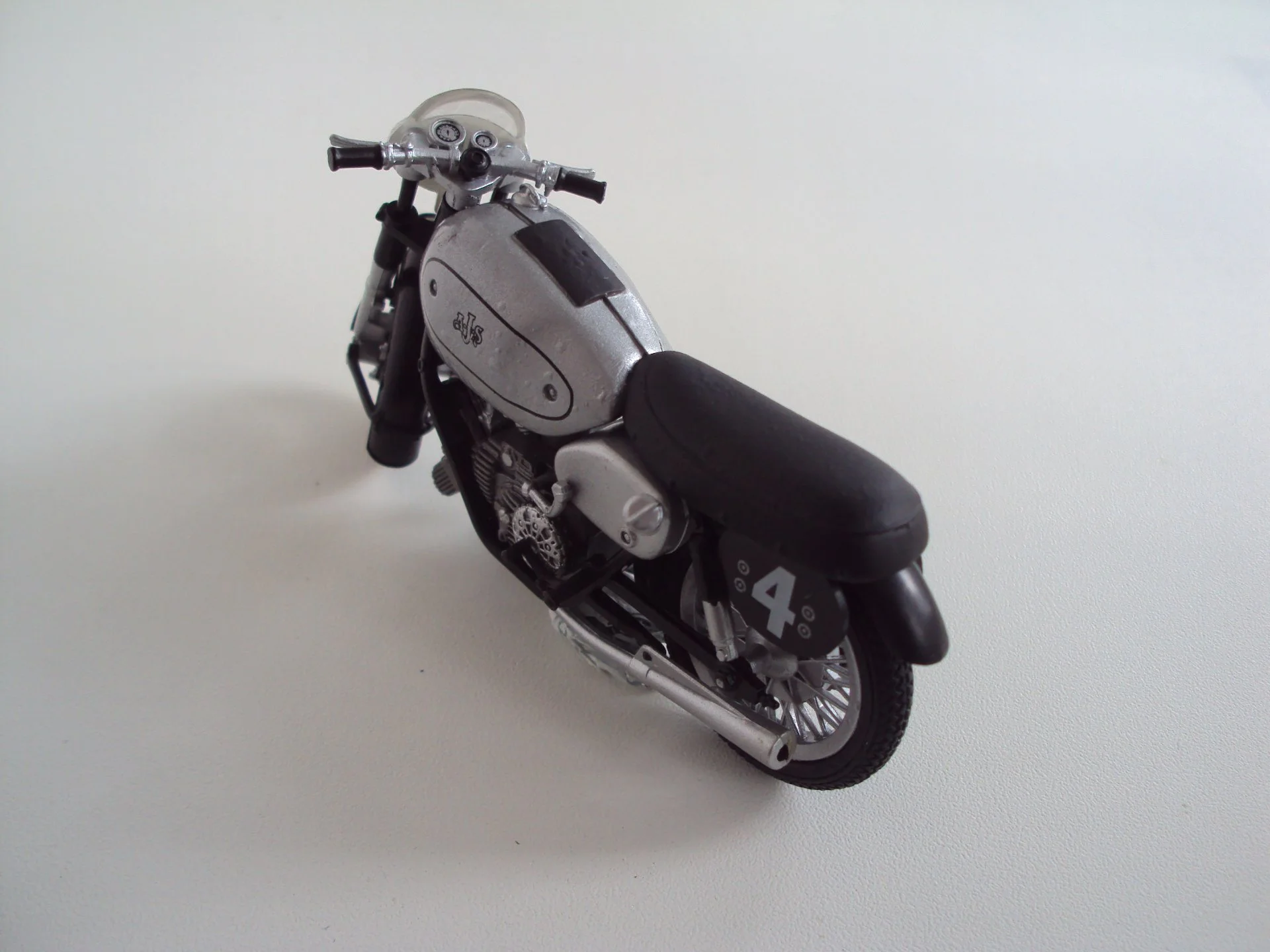 Мотоцикл E90 500cc World Champion 1949 - миниатюра 5