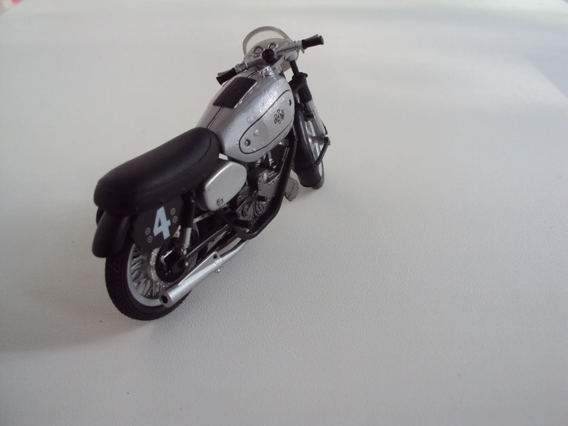 Мотоцикл E90 500cc World Champion 1949 - миниатюра 6