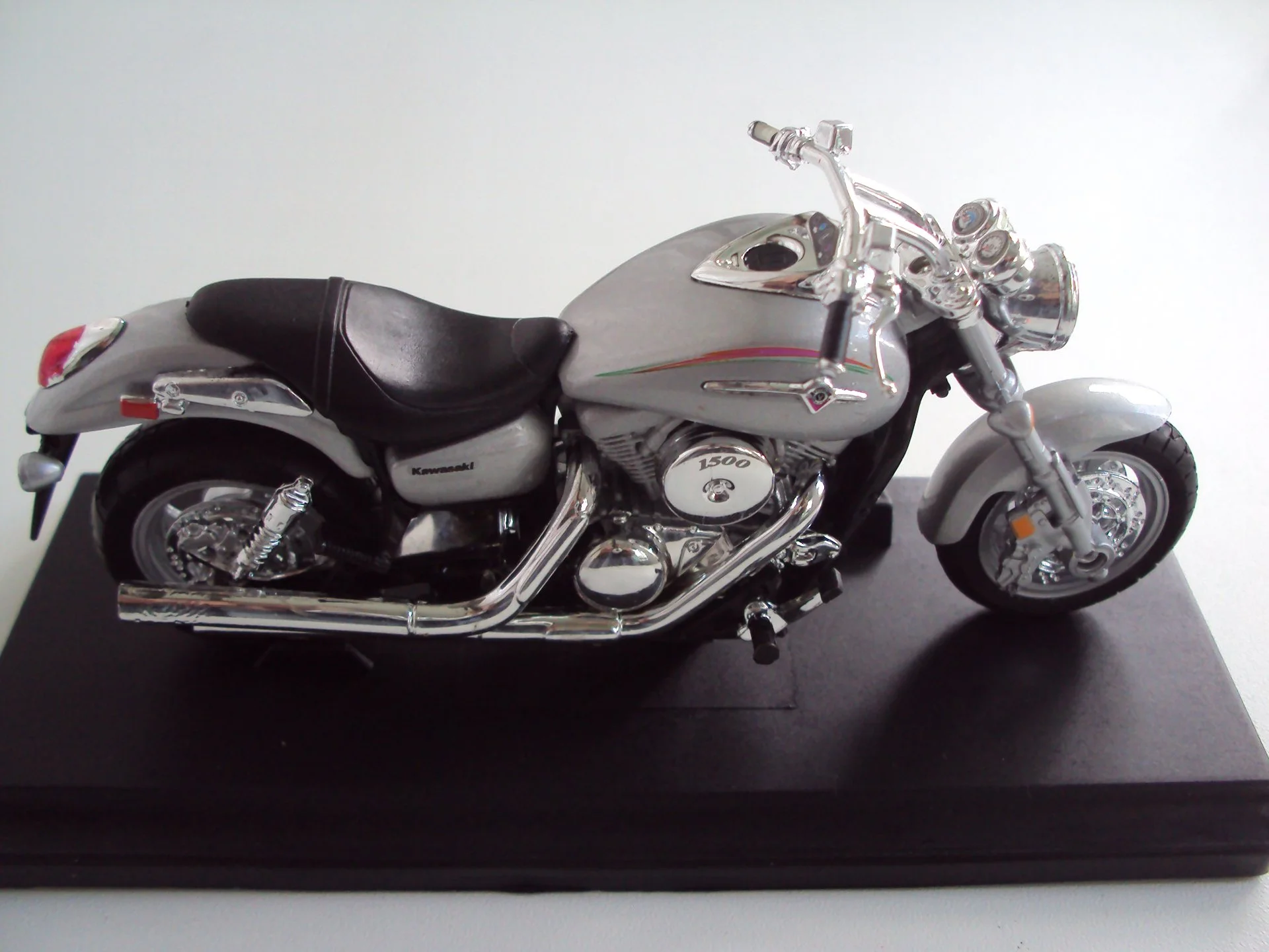 Мотоцикл Kawasaki 2002 VULKAN 1500 STREAK WELLY - миниатюра 2