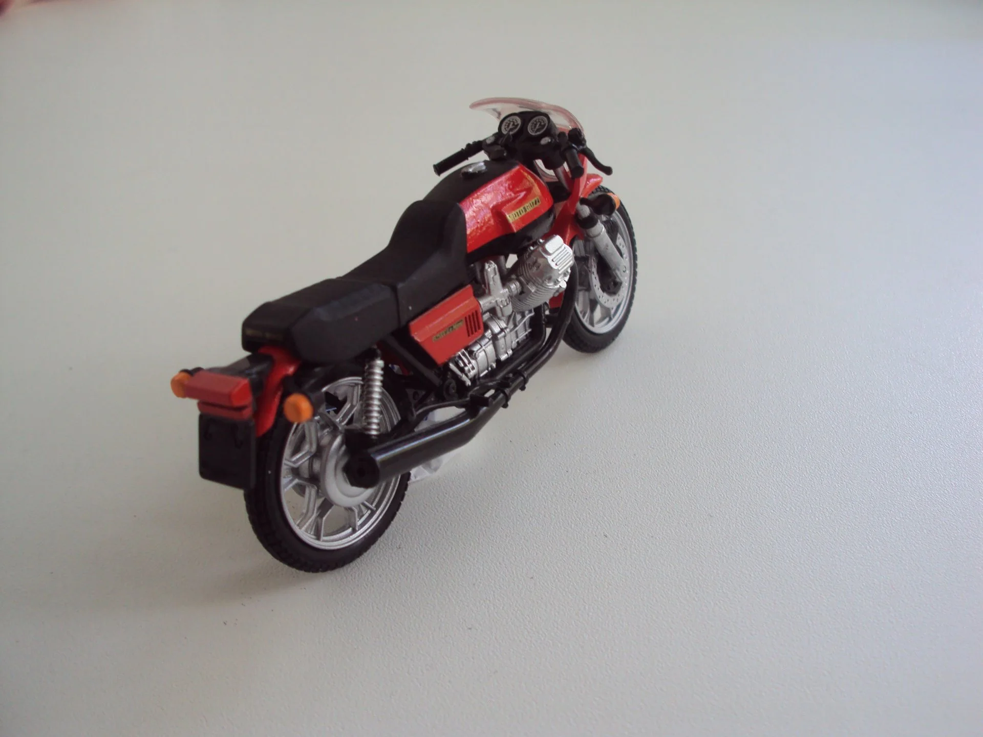 Мотоцикл MOTO GUZZI 850 Le Mans - миниатюра 5